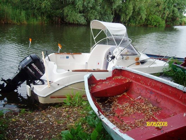 delta rosu 2008 - sany0590.JPG